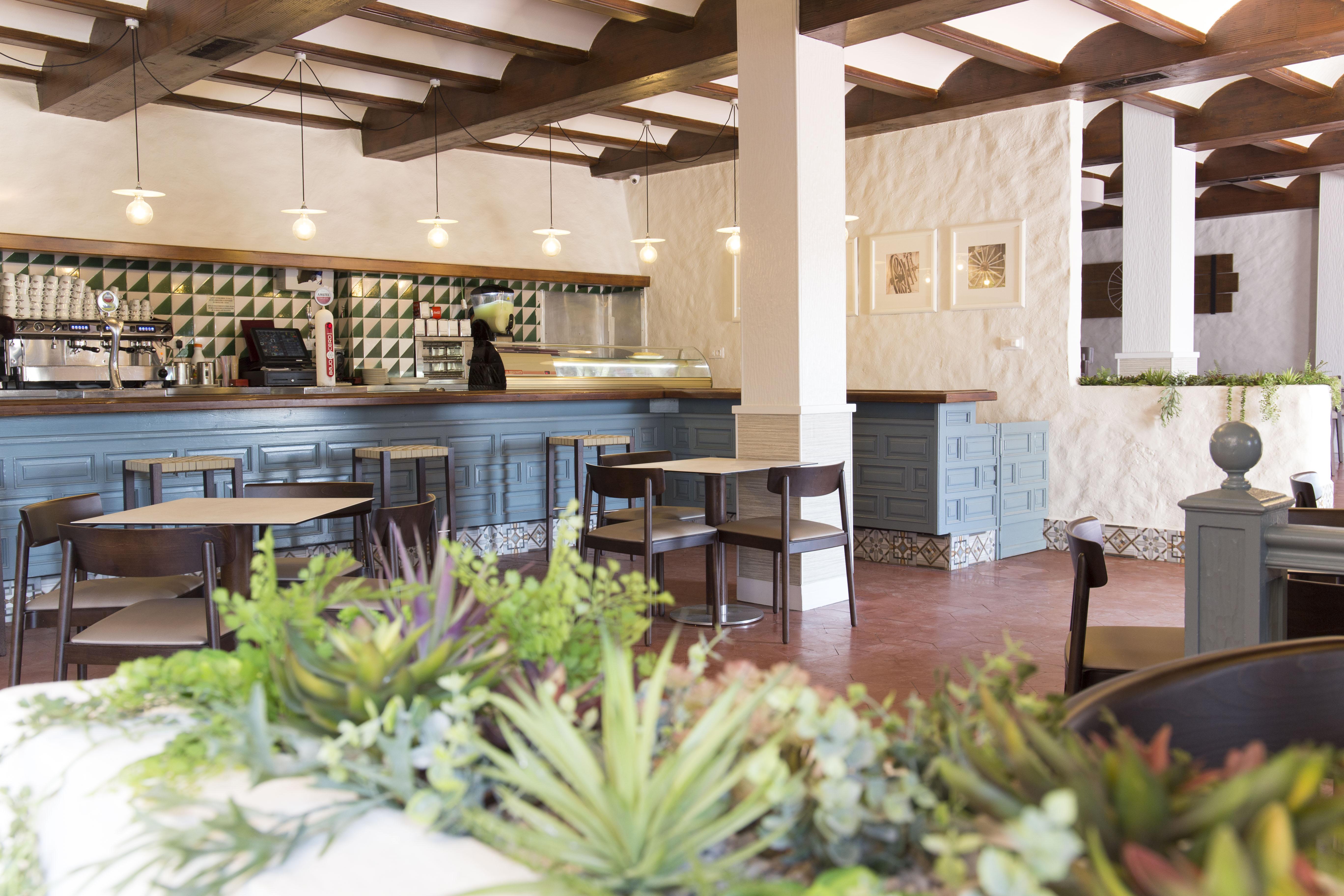 Hotel La Carreta Chiva